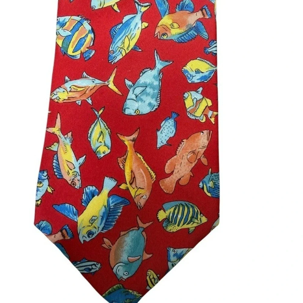 Gucci Mens Red Silk Tropical Fish Print Italian Designer Necktie Accessory‎ READ